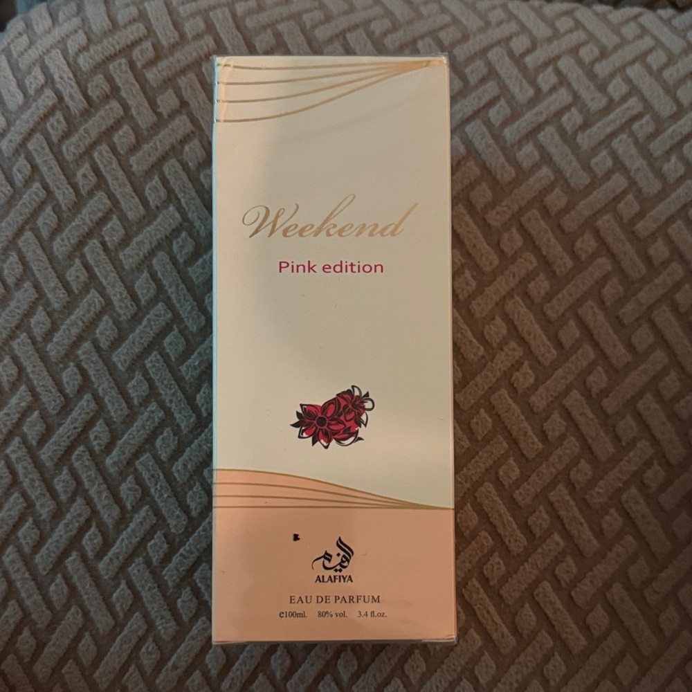 Weekend Pink Edition Eau De Parfum